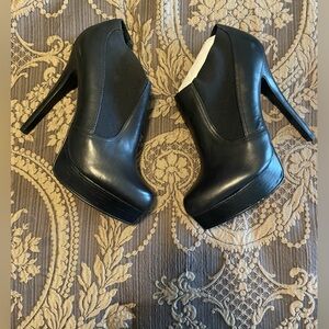 Chinese Laundry Black Platform Heels